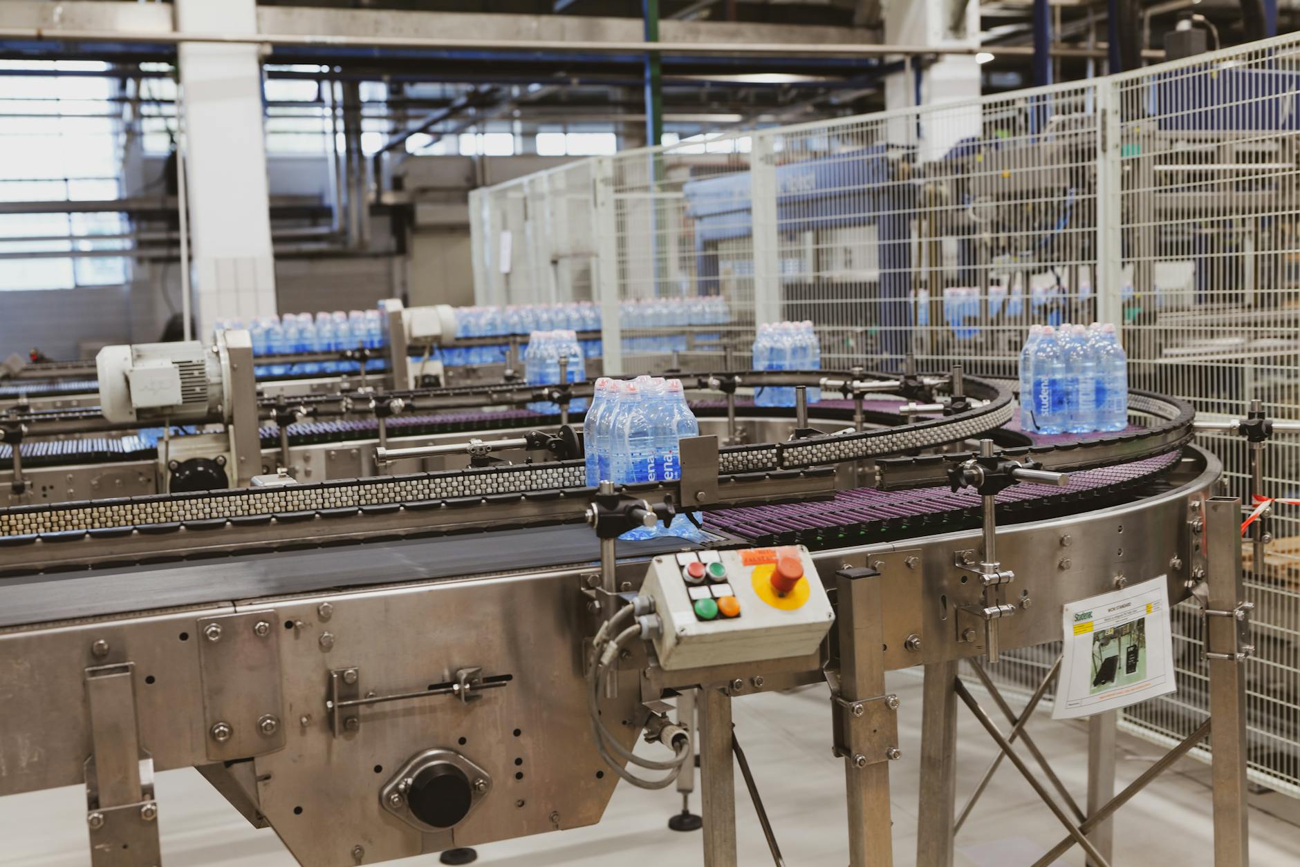 Fulfillment SLAs for Small Brands: What to Promise and How to Keep It